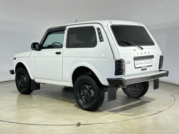 2023 Lada (ВАЗ) Niva Legend I, белый, 900000 рублей - вид 9