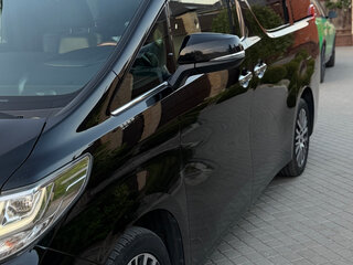 2017 Toyota Alphard III, чёрный, 3800000 рублей, вид 3