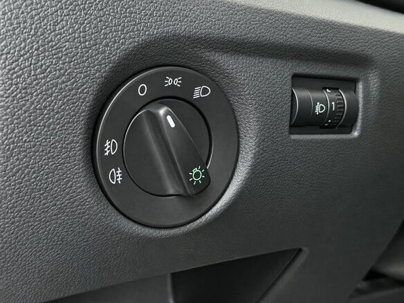 2013 Skoda Fabia II Рестайлинг, серебристый, 799000 рублей - вид 10