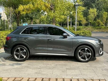 2023 Audi Q3 35 TFSI II (F3), серый, 2140000 рублей, вид 4