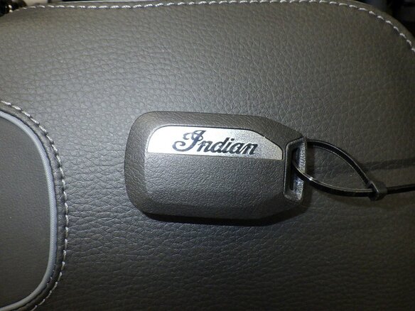 2024 Indian Scout, чёрный, 1530000 рублей - вид 6