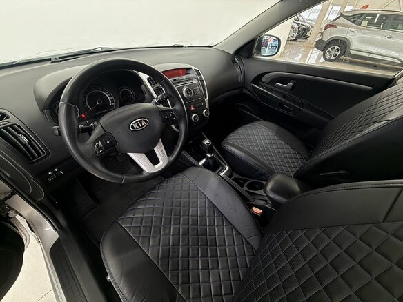 2010 Kia Ceed I Рестайлинг, серебристый, 520000 рублей - вид 17
