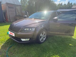 2013 Skoda Octavia III (A7), коричневый, 900000 рублей, вид 4