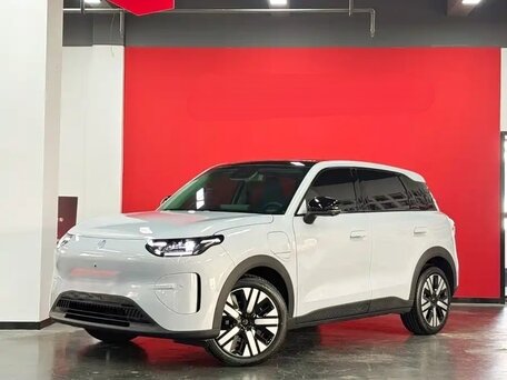 2026 Leapmotor A10 39.8 kWh, серебристый, 1708011 рублей, вид 1