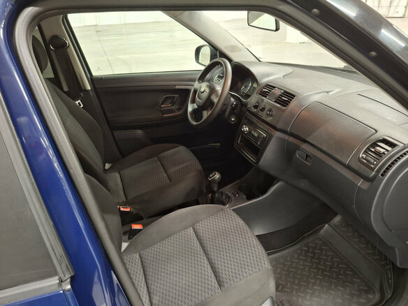 2011 Skoda Fabia II Рестайлинг, синий - вид 10
