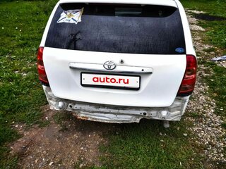 2000 Toyota Corolla Fielder IX (E120, E130), белый, 300000 рублей, вид 3