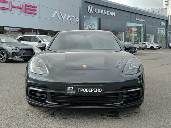2019 Porsche Panamera 4 Sport Turismo II, серый, 7500000 рублей - вид 1