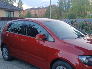2011 Volkswagen Golf Plus II, красный, 650000 рублей, вид 5