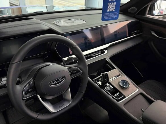 2026 Geely Monjaro I Рестайлинг, белый, 4654990 рублей - вид 6