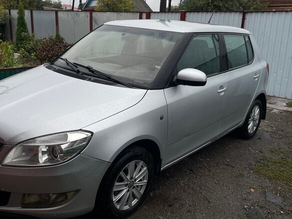 2011 Skoda Fabia II Рестайлинг, серебристый