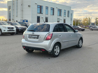 2010 Kia Rio II Рестайлинг, серебристый, 409000 рублей, вид 5