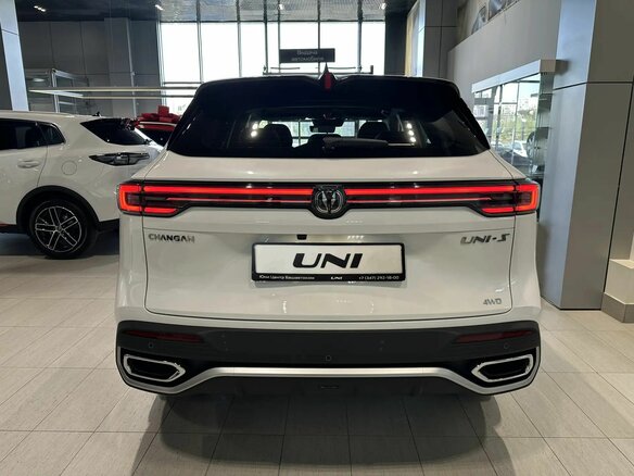 2026 Changan UNI-S I Рестайлинг, белый, 3079900 рублей - вид 8