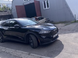 2021 Ford Mustang Mach-E 98 kWh I, чёрный, 3650000 рублей, вид 4