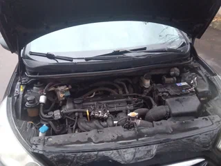 2013 Hyundai Solaris I, чёрный, 400000 рублей, вид 5