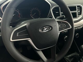 2026 Lada (ВАЗ) Vesta I Рестайлинг (NG), белый, 1581000 рублей, вид 5