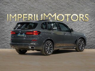 2026 BMW X5 40i IV (G05/G18) Рестайлинг, серый, 13990000 рублей, вид 5