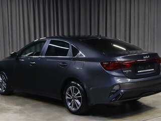 2021 Kia Cerato IV Рестайлинг, серый, 1699000 рублей, вид 4