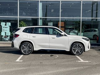 2026 BMW X1 Long 25Li xDrive III (U11/U12), белый, 6400000 рублей, вид 4