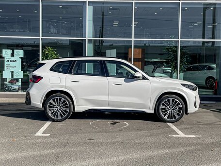 2026 BMW X1 Long 25Li xDrive III (U11/U12), белый, 6200000 рублей, вид 4