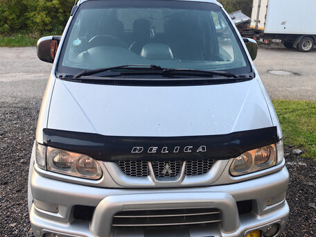2005 Mitsubishi Delica IV, серый, 1870000 рублей, вид 3