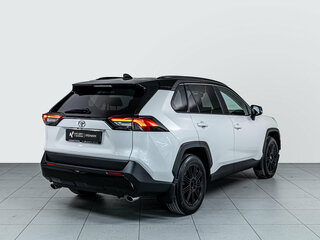 2021 Toyota RAV4 V (XA50), белый, 3123000 рублей, вид 4