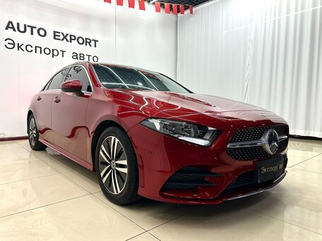 2019 Mercedes-Benz A-Класс 180 Long IV (W177), красный, 1632676 рублей, вид 3