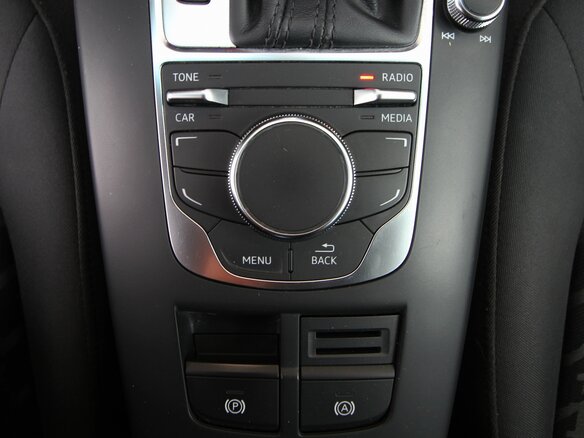 2014 Audi A3 III (8V), белый, 1095000 рублей - вид 24