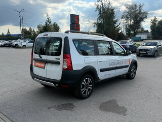 2025 Lada (ВАЗ) Largus Cross I Рестайлинг, белый, 1690000 рублей, вид 5