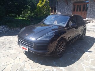 2019 Porsche Cayenne III, чёрный, 9000000 рублей, вид 2