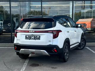 2024 Kia Seltos I Рестайлинг, белый, 2430000 рублей, вид 2