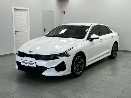 Kia K5 III