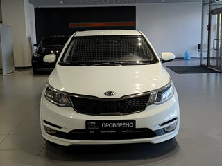2015 Kia Rio III Рестайлинг, белый, 989000 рублей, вид 2