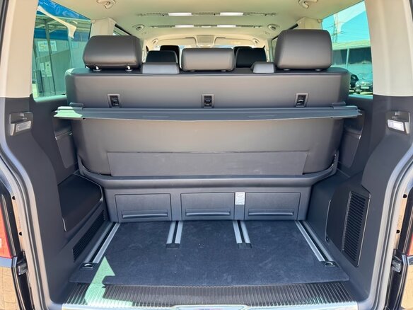2022 Volkswagen Multivan T6 Рестайлинг, чёрный, 4800000 рублей - вид 18