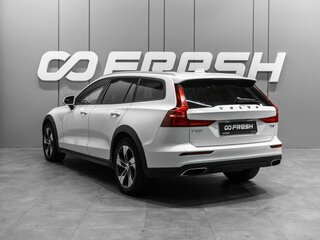 2020 Volvo V60 Cross Country II, белый, 3299000 рублей, вид 2