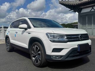 2022 Volkswagen Tharu I, белый, 1630000 рублей, вид 3
