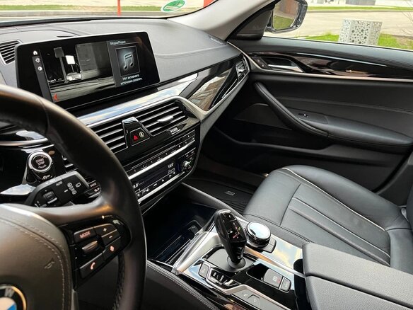 2018 BMW 5 серии 520d VII (G30/G31/G38), серый, 3490000 рублей - вид 11