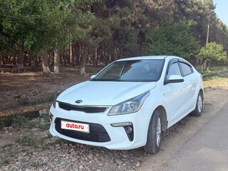 2018 Kia Rio IV, белый, 1400000 рублей, вид 1