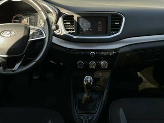 2024 Lada (ВАЗ) Vesta I Рестайлинг (NG), чёрный, 1055000 рублей, вид 3