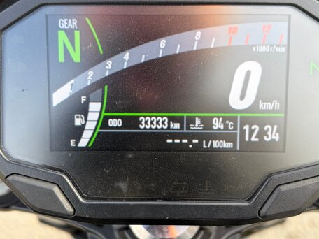 2020 Kawasaki Z 650, чёрный, 620000 рублей, вид 4