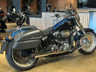 2018 Harley-Davidson Fat Boy, синий, 2400000 рублей, вид 3