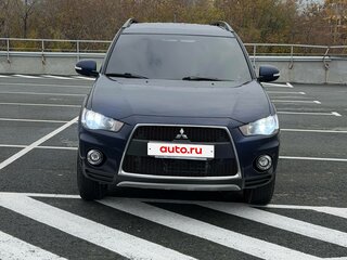 2011 Mitsubishi Outlander II Рестайлинг, синий, 1125000 рублей, вид 1