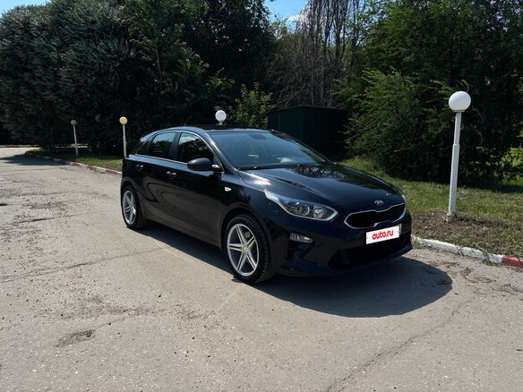 2018 Kia Ceed III, чёрный, 1590000 рублей - вид 1