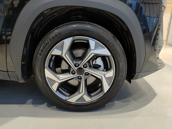 2024 Geely Atlas II, чёрный, 3100000 рублей - вид 17