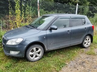 2014 Skoda Fabia II Рестайлинг, серый, 900000 рублей, вид 3