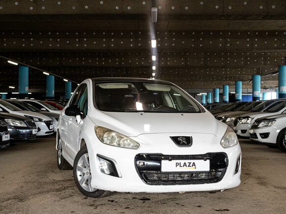 2011 Peugeot 308 I Рестайлинг, белый, 460000 рублей - вид 1