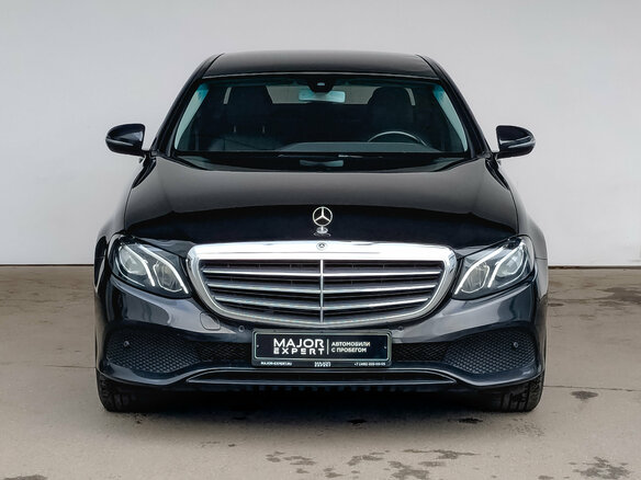 2020 Mercedes-Benz E-Класс 200 d V (W213, S213, C238), чёрный, 2500000 рублей - вид 1