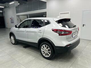 2020 Nissan Qashqai II Рестайлинг, серебристый, 1580000 рублей, вид 4