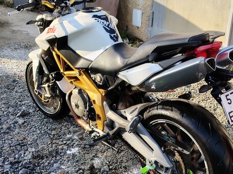 2008 Aprilia SL 750 Shiver, белый, 550000 рублей, вид 2