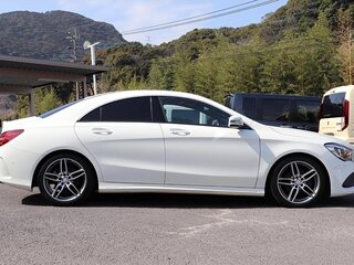 2016 Mercedes-Benz CLA 180 I (C117, X117) Рестайлинг, белый, 1520000 рублей, вид 3