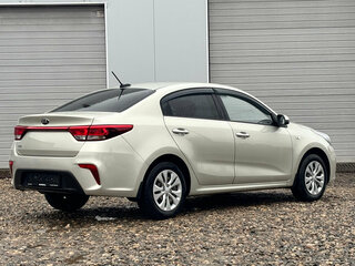 2019 Kia Rio IV, бежевый, 1500000 рублей, вид 5